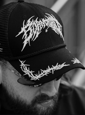 Born Dead Clothing Brutal Embroidered Trucker 纹身荆棘货车帽