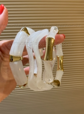 棠洛原创款 亚裔感白色亚克力弯管手镯多条叠戴小众欧美辣妹风潮
