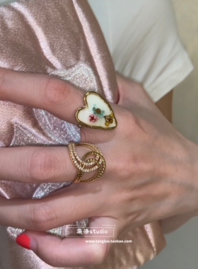 ins感白金爱心干花戒指叠戴中古双C交叉戒指女高级感金色食指戒圈