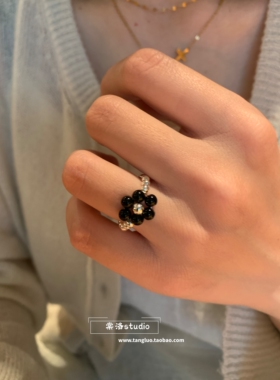 黑色卢森堡 纯手工ins花朵串珠戒指女弹力食指戒指日常百搭高级感