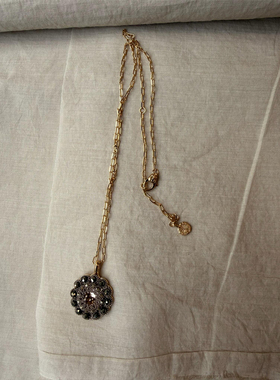 EPISSAGE花形项链