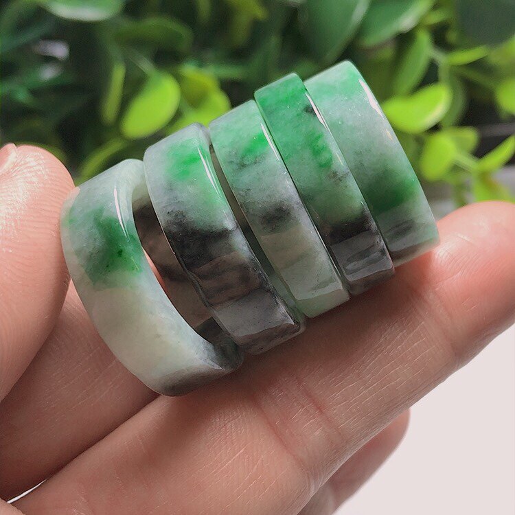 Half mountain and half water jadeite flat square ring