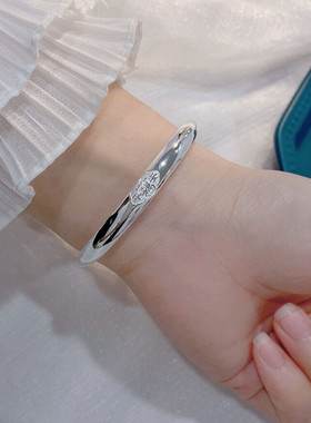时尚大气高贵平安福调节纯银手镯
