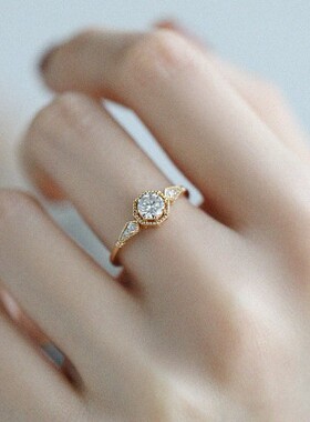 镶锆石气质结婚礼物戒指 ins时尚OL轻奢款简约百搭个性指环女