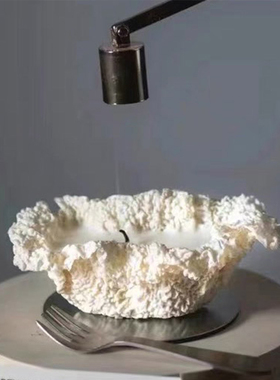 软装恒大极简现代样板间客厅茶几桌面鳞片陶瓷花器咖啡杯蜡烛摆件