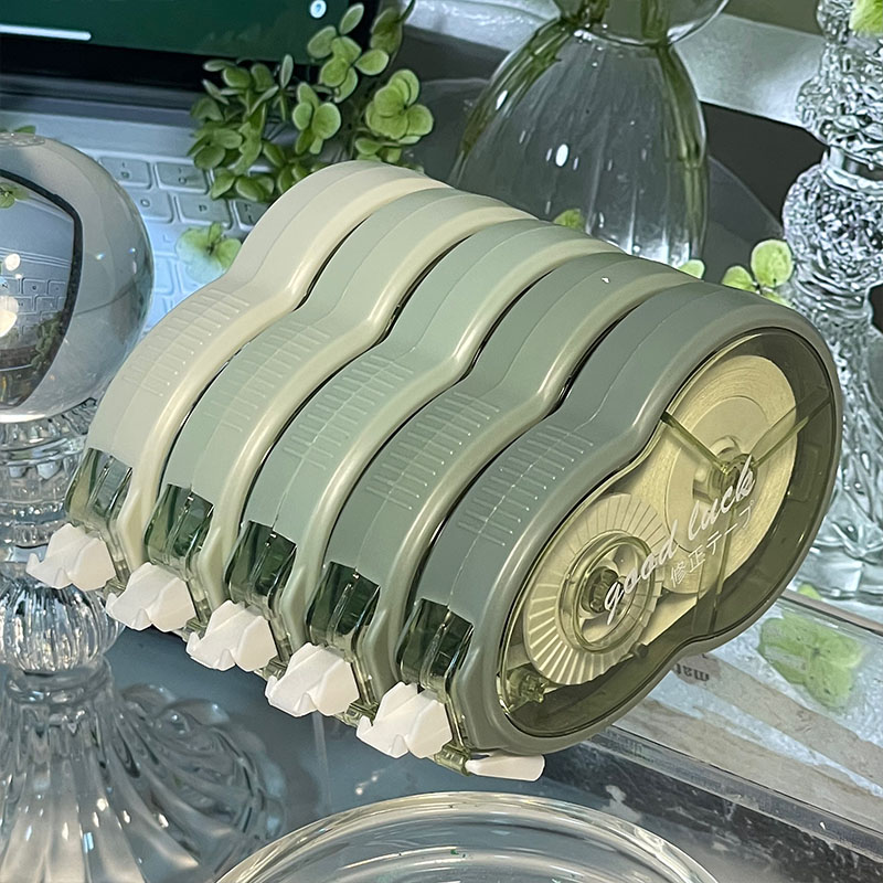 Gradient color correction tape, student-specific correction tape, anti-fall