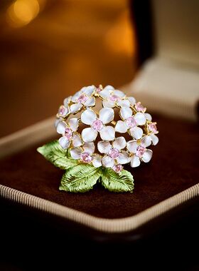 花卉高档时尚绣球花配饰轻奢胸花