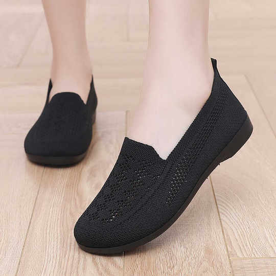 夏季老北京布鞋女软底防滑妈妈鞋透气镂空中老年人凉鞋平底奶奶鞋