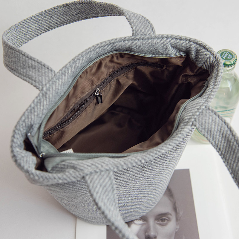 水桶手提包2025新款女包麻布纹简约布包上班小拎包休闲圆筒手拎包