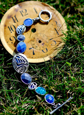 No.390 Lucky Brand 克莱因蓝的浪漫 旧感镀银雕刻玻璃宝石手链