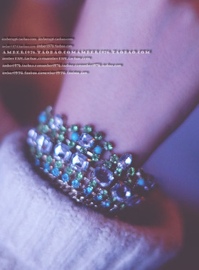 百搭复古镀金宝石镶嵌手链