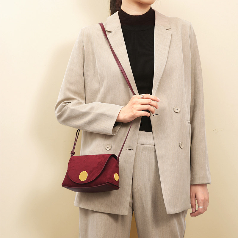 mood2020秋冬新款ck高级斜挎小包包 mood女士包袋