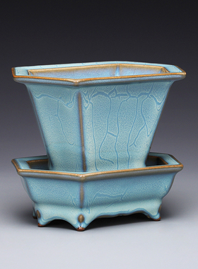北宋钧窑六方花盆博物馆复刻