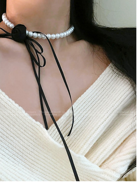 蝴蝶结玫瑰花朵装饰珍珠串项链