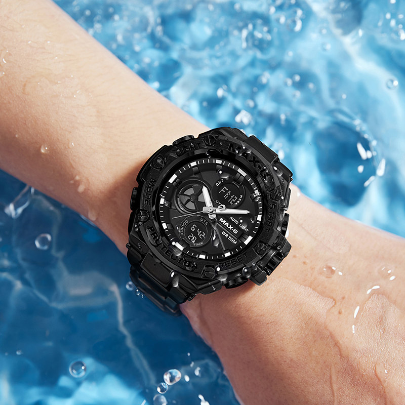 钢铁之心高中学生青少年潜水感手表 多伦兹国产腕表