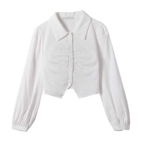 Дизайнерская короткая белая рубашка, городской стиль, коллекция 2022, в западном стиле, тренд сезона, облегающий крой