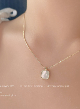 芭比亮眸清新甜美新款锁骨链贝壳小清新方形简约几何日常通勤