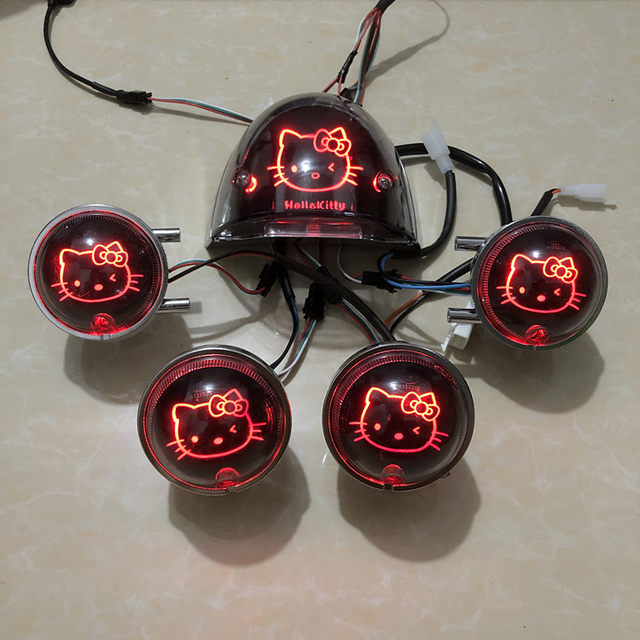 Turtle Five Dream Factory Turntable ໄຟທ້າຍ Turtle King LED ແກ້ໄຂແອັບ KT Hello Kitty ທີ່ສາມາດປັບໄດ້ ແສງຫາງໜ້າ ແລະ ໄຟທິດທາງຫຼັງ