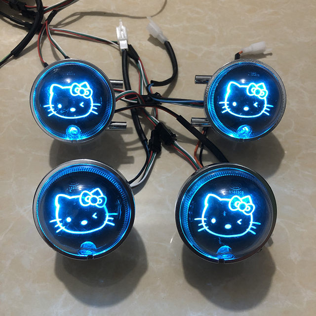 Turtle Five Dream Factory Turntable ໄຟທ້າຍ Turtle King LED ແກ້ໄຂແອັບ KT Hello Kitty ທີ່ສາມາດປັບໄດ້ ແສງຫາງໜ້າ ແລະ ໄຟທິດທາງຫຼັງ