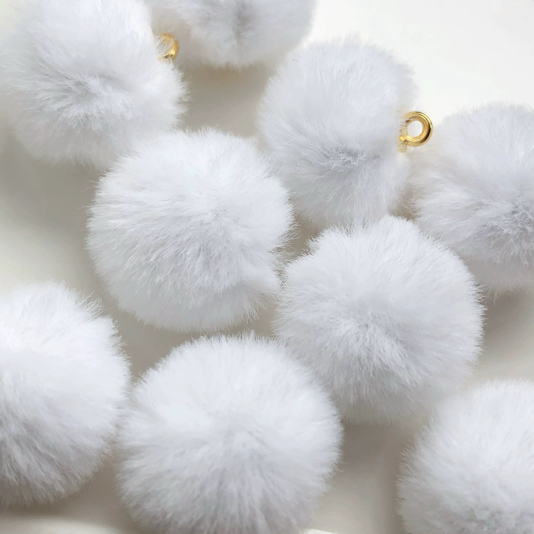 带毛2厘米仿兔毛球吊坠红色挂球挂饰 手工diy发饰材料饰品配件,淘宝优惠券,粉丝福利购,淘宝优惠卷