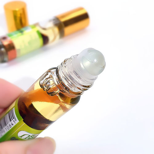 泰国正品人参薄荷青草油鼻通滚珠走珠露清凉油提神醒暑止庠驱蚊 - 图2