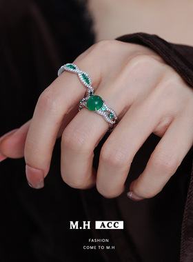 新款个性小众法式复古宫廷绿色锆