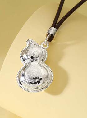 足银999纯银可爱小猫项链女款2026新款爆款锁骨链送女友闺蜜礼物