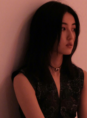 张子枫同款爱心皮绳颈饰