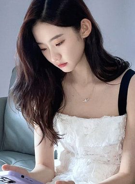 张艺凡同款v字母珍珠项链