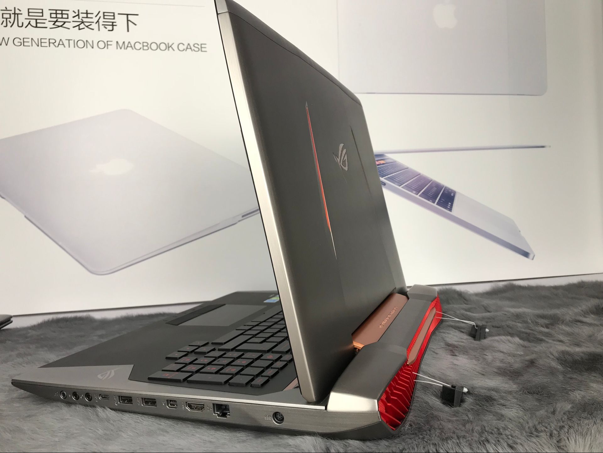 Asus/华硕玩家国度17寸吃鸡游戏本笔记本电脑独显飞行堡垒15.6