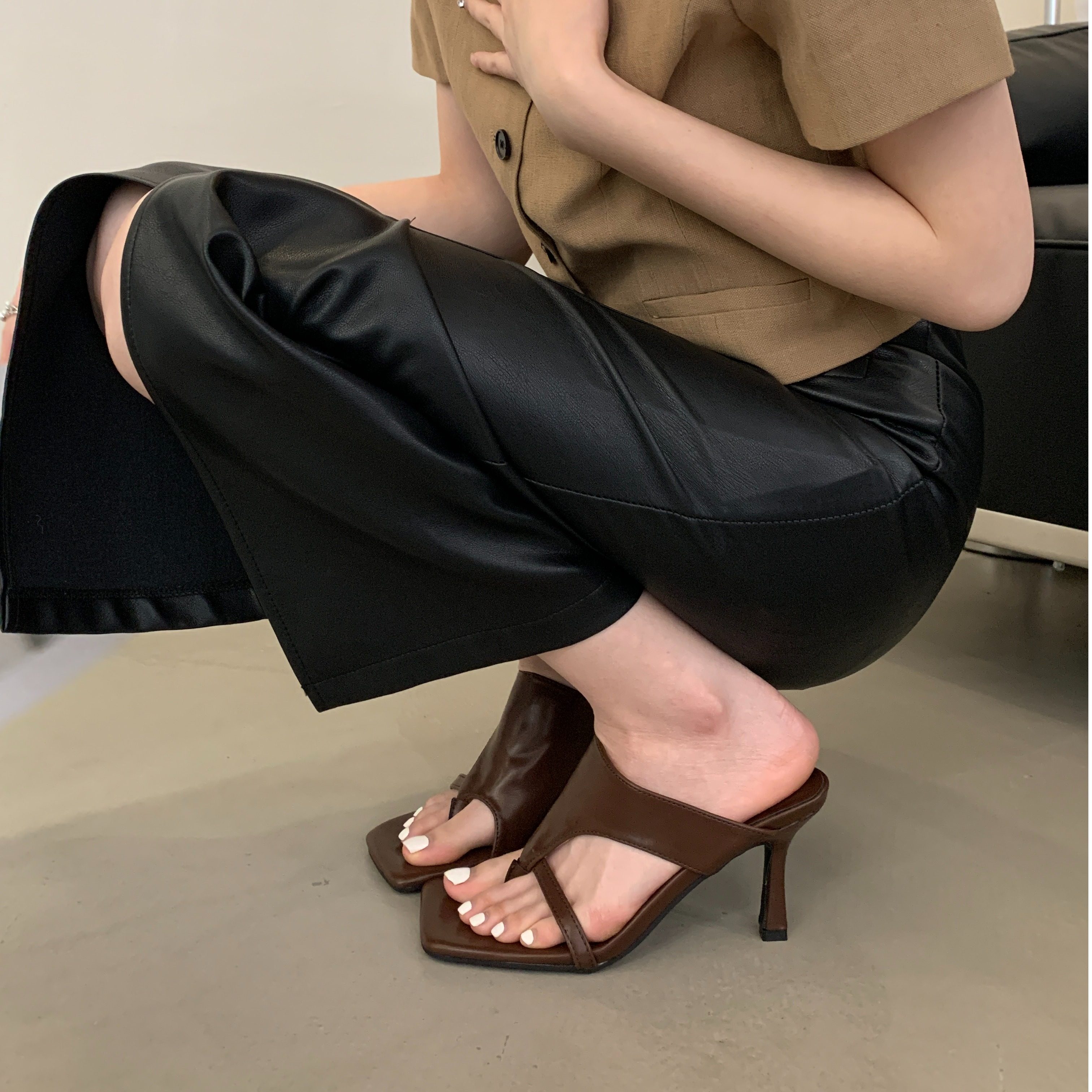 2025夏新ins欧美范简约时尚女鞋细带镂空夹脚趾细跟高跟凉拖鞋,淘宝优惠券,粉丝福利购,淘宝优惠卷