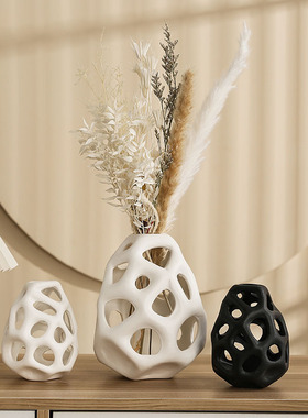 创意抽象艺术感镂空陶瓷艺术品