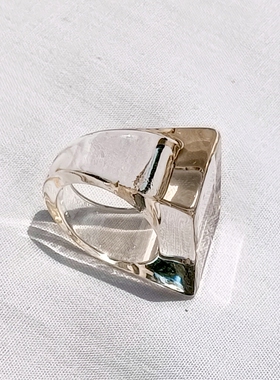 青岛外贸流行饰品欧美原单正品个性小众设计感复古树脂精品戒指