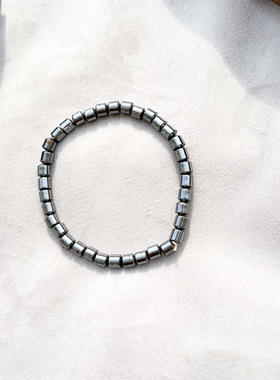 青岛外贸流行饰品欧美原单个性小众设计热卖磁石热卖精品手链