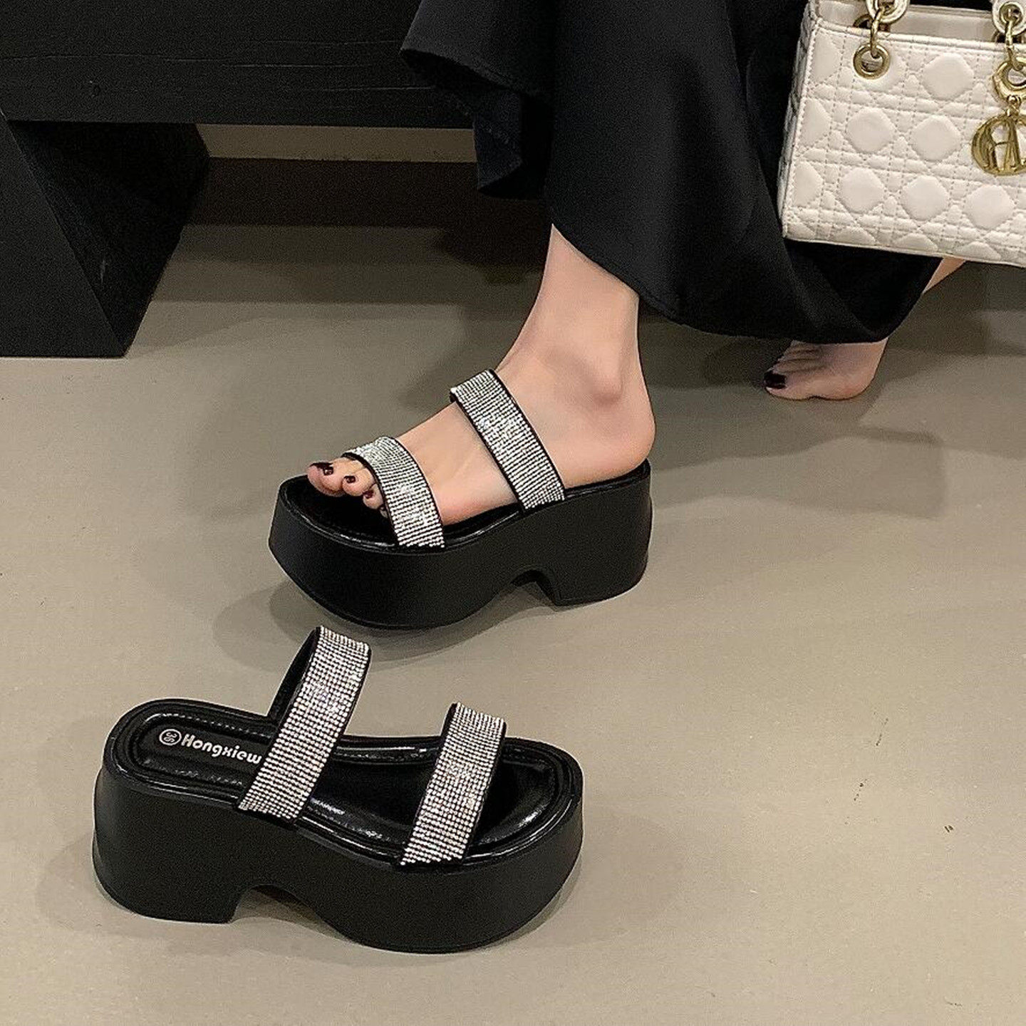 女款厚底坡跟凉拖鞋外穿时尚2026年泡沫底百搭一字拖超高跟一字带,淘宝优惠券,粉丝福利购,淘宝优惠卷