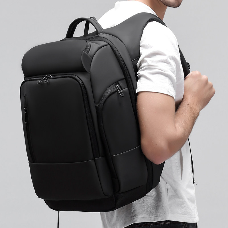 商务大容量17寸多功能出差电脑包 欧格双肩背包