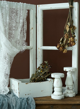 鲜花店白色做旧窗框背景装饰摆设