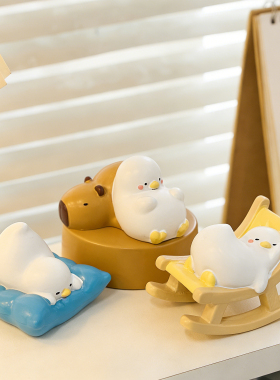 萌宠摇摇椅树脂桌面摆件减龄