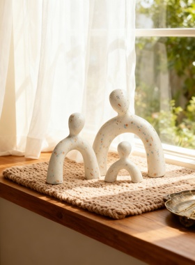 极简陶瓷小人摆件客厅装饰品