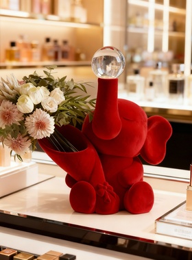 红色小象树脂卡通治愈桌面摆件