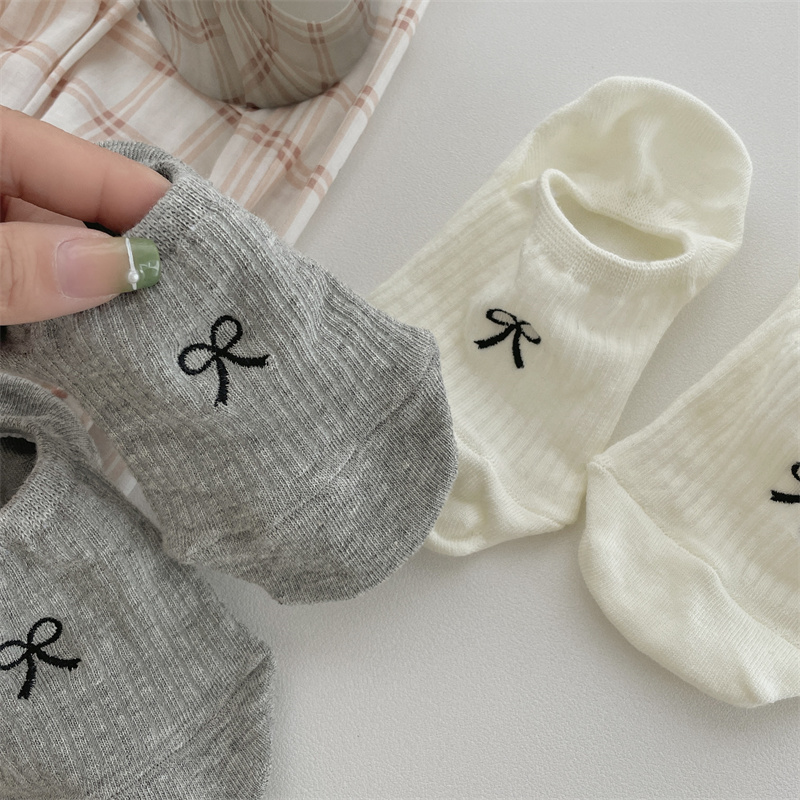 女士夏季船袜东大门街头韩版棉质透气卡通蝴蝶结坑条不掉跟隐形袜 - 图1