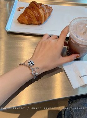 新款棋盘格温变项链女套装