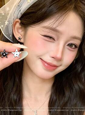 星点漫叙 黑白波点星星耳钉女简约小众高级精致耳环气质百搭耳饰