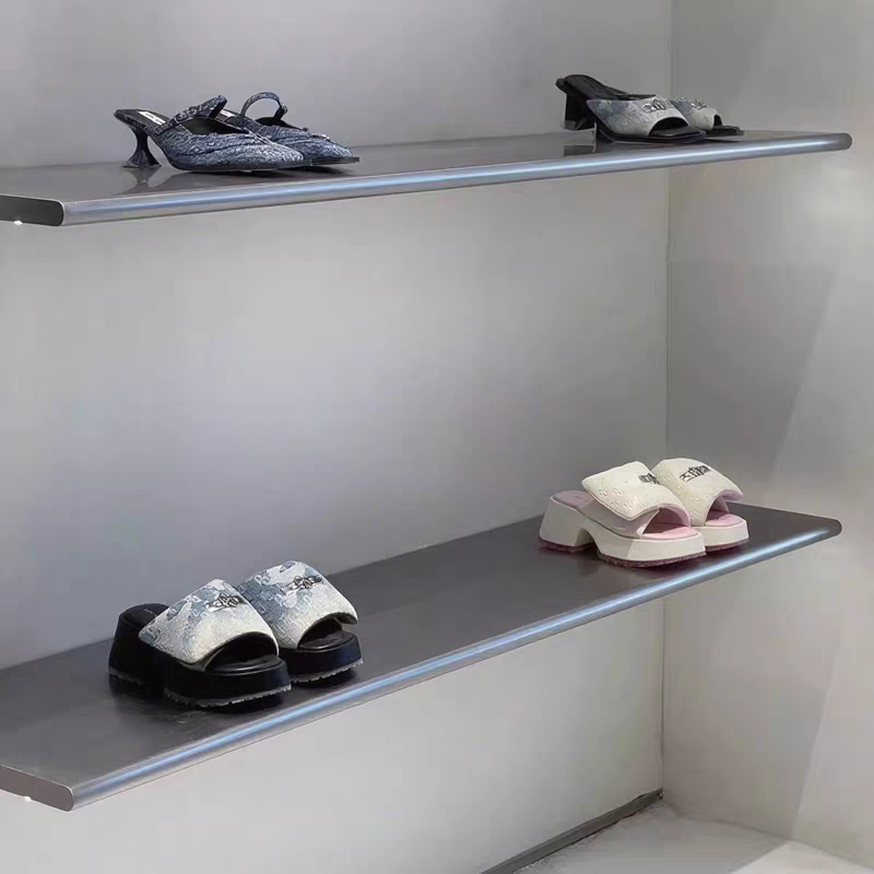 服装店包包鞋子置物货架不锈钢墙上多层鞋陈列架直播间展示架鞋架 - 图1