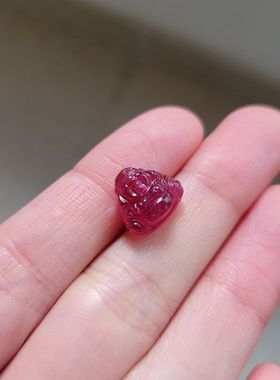 天然艳玫红色碧玺佛公 小颗粒款