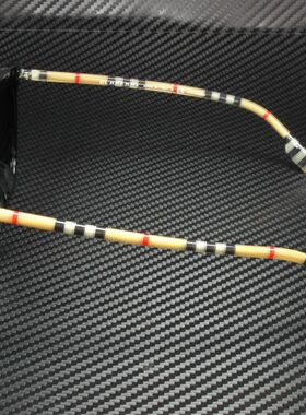 BURBERRY博柏利渐变太阳眼镜偏光
