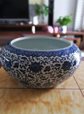 复古青花摆件缠枝莲铜钱草碗莲盆