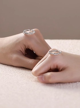 时尚个性涟漪情侣对戒小众高级感