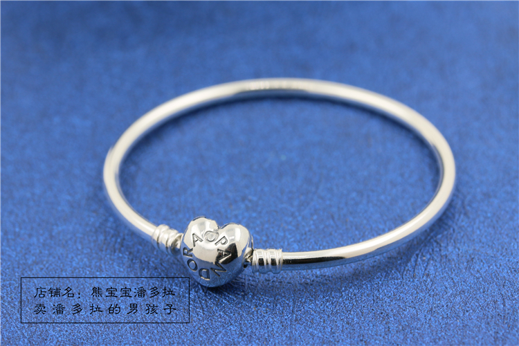 596268 银手镯 925 标志心形链扣 Moments 潘多拉 PANDDRA 现货 596268 银手镯 925 标志心形链扣 Moments 潘多拉 PANDDRA 现货