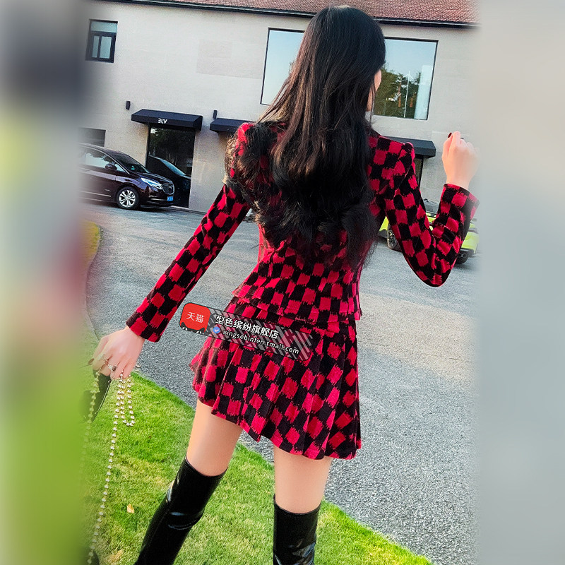  型色缤纷半身裙